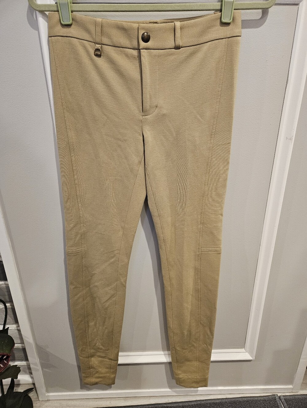 Ralph Lauren stretchy riding pants size 2. Tan. New with tags. Never worn.